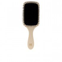 Cepillo Brushes & Combs...