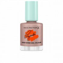 Esmalte de uñas Max Factor...